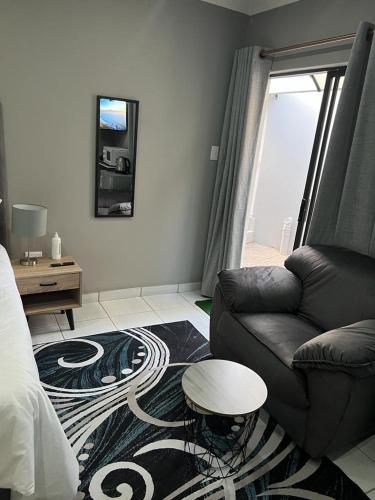 Deluxe Double Room, WILLOW GUEST HOUSE in Johannesburg