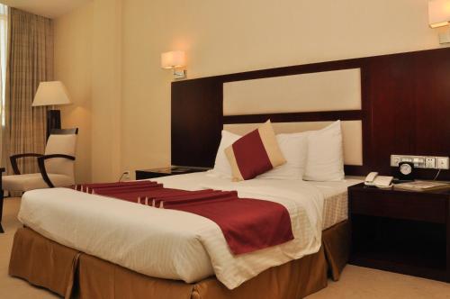 Harmony Hotel Room Type - Queen Bed