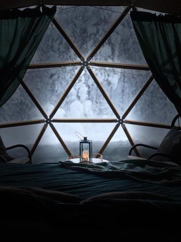 . Private Jacuzzi Igloo bedroom in Aurora Lounge Hotel with shared sauna and pet friendly