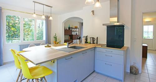 Superb contemporary 3 bed villa in Cancon