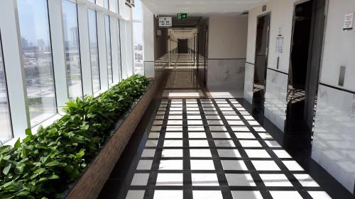 DUBAI - Glitz 3 Residences - MAJESTIC Luxe Holiday Home - 2BR - Sleep 4 - FOR FAMILIES & COUPLES STAYS ONLY, Dubai (Foto 8)