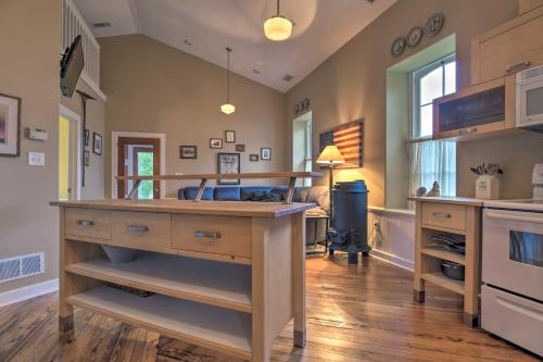Cozy Wrightsville Cottage with Private Hot Tub! in Wrightsville, USA