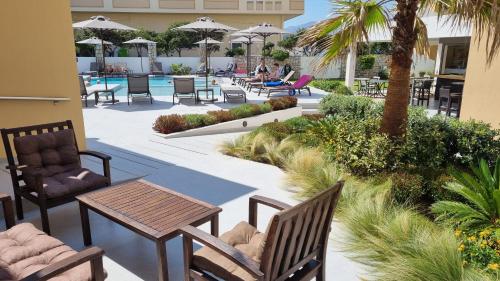 Sunny Bay Hotel in Kissamos
