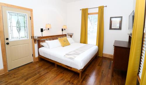 Sweetwater Branch Inn - image 8