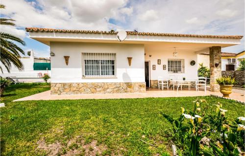 3 Bedroom Stunning Home In Valencina De La Concep