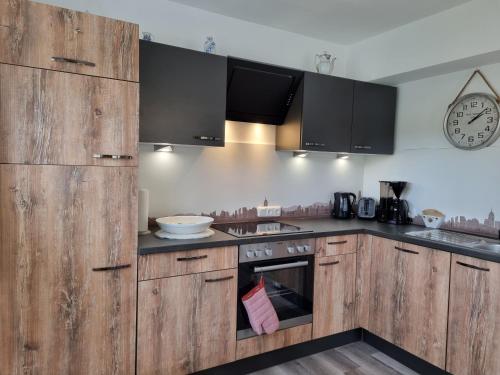 Kitchen, Wohlfuhl-Appartement Bergsee FAMILY - am Wildsee - SUP und Schlitten for free in Seefeld