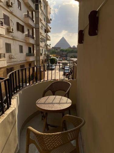 Asma Pyramids View 4