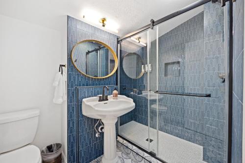 Flora House Denver Room Type - King Suite