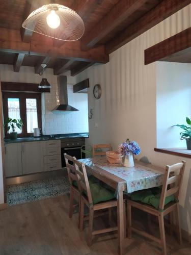 Kitchen, El Rosal in Pilona