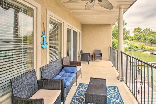 Lakefront Hot Springs Condo with Balcony and Boat Slip