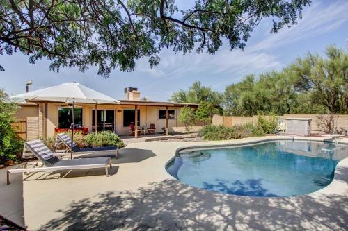 Stylish Tucson Home with Patio and Private Pool!