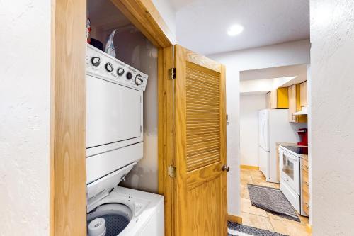 Town & Country, Ketchum (photo 8)