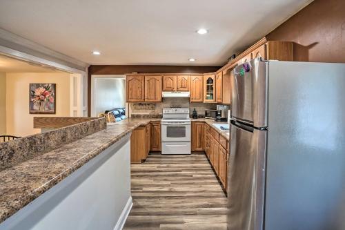 Pet-Friendly Saratoga Springs Home with Pool! in Saratoga Springs, USA