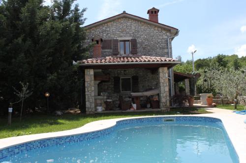 Holiday house with a swimming pool Krsan - Vlasici (Central Istria - Sredisnja Istra) - 7686 - Kršan