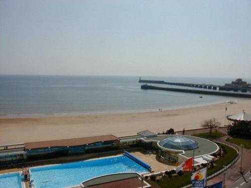 Appartement T3 vue plage 2 ch centre Les Sables-d'Olonne - FR-1-331-51 - image 2