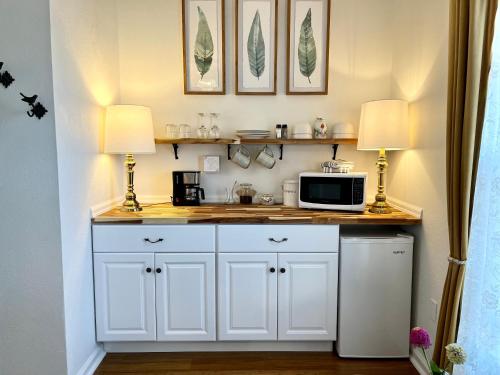 المرافق, Flora House Denver in Capitol Hill