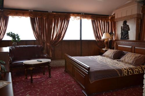 Suite with Panoramic View