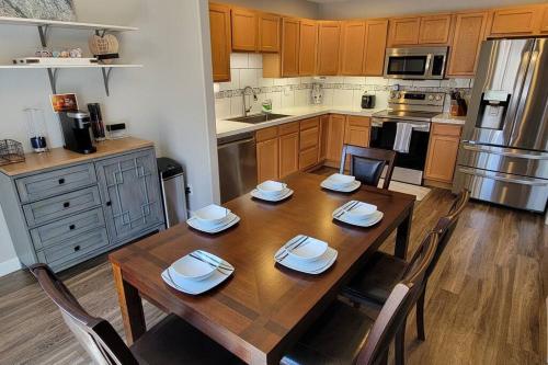 3 bed 2.5 bath smart home with rv parking in Casper