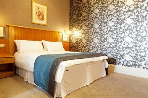 Palace Hotel – Peterhead, KY