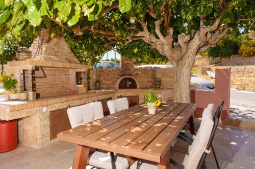 Facilities, Hara's Apartments in Viannos