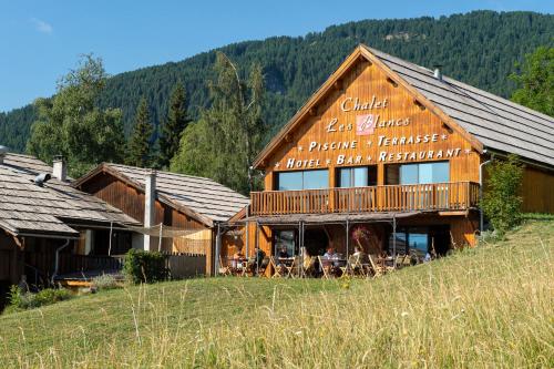 Chalet Hôtel Les Blancs Hotel de charme Praloup