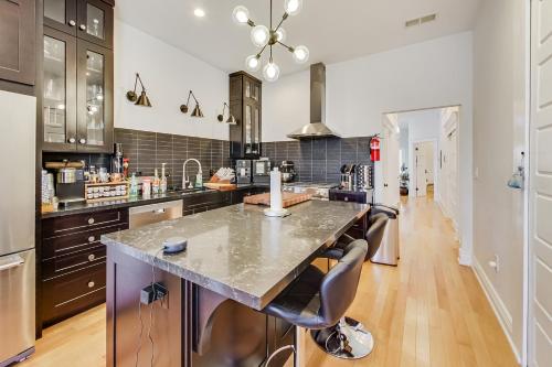 4BR2BA Remodeled Home in the Heart of The Castro!