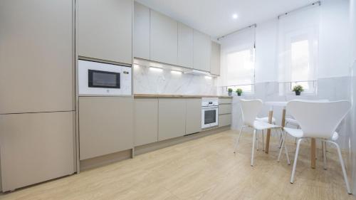 Apartamentos Boutique Puerta de Reyes - image 4