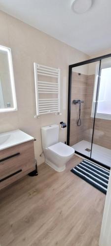 ห้องน้ำ, SANNIKO APARTMENT Ático con Terraza (SANNIKO APARTMENT Atico con Terraza) in เคตโช