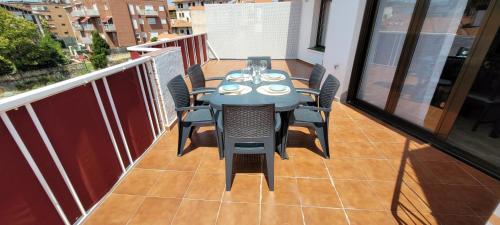 ระเบียง/ชานเรือน, SANNIKO APARTMENT Ático con Terraza (SANNIKO APARTMENT Atico con Terraza) in เคตโช