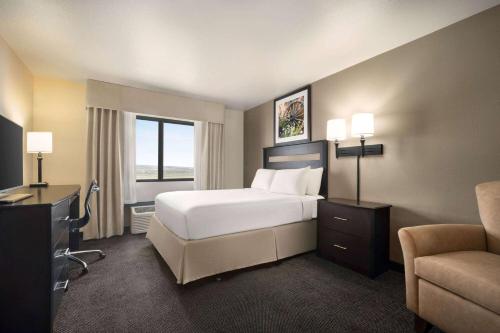 Queen Room - Mobility Access/Non-Smoking