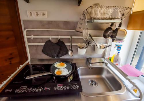 Cosy 2-room apartment near the city centre, Riga (foto 9)