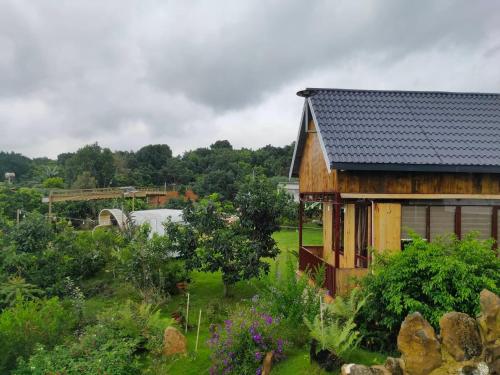 B&B Da Lat - Hoa Sơn Điền Viên Homestay - Bed and Breakfast Da Lat