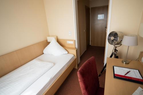 Economy Single Room