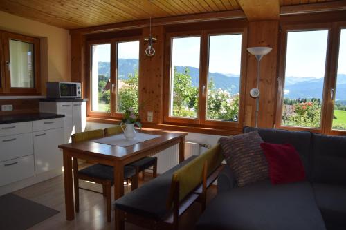 Ferienwohnung auf der sonnigen Südseite (Ferienwohnung auf der sonnigen Sudseite) in Langenegg