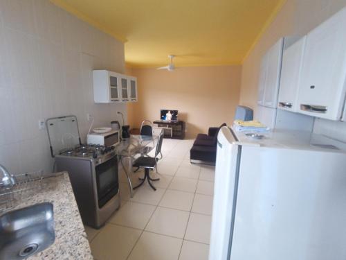 Casa com piscina , churrasqueira, Wi-Fi, em rua de Areia a 1km da praia, bairro sussegado, proibido  in ชาร์ดิงดาสปาลเมย์ราส