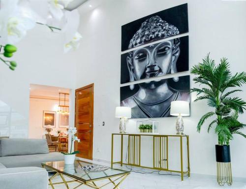 Penthouse with private Jacuzzi with OF 300mbps int