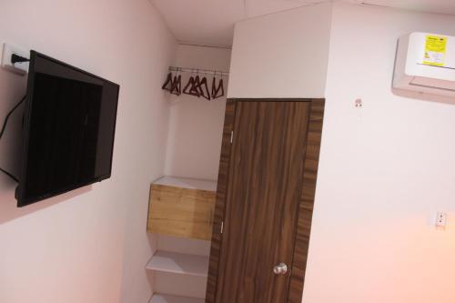 1 twin bed