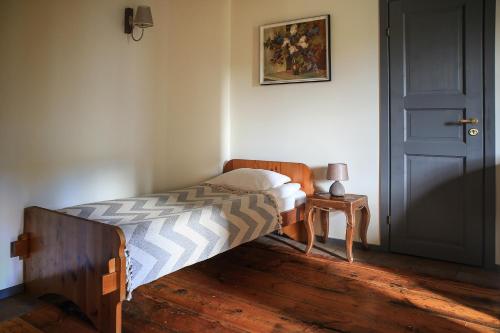3 bedrooms, 8 beds