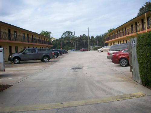 All-Suite Motel, LLC in New Smyrna Beach (FL)