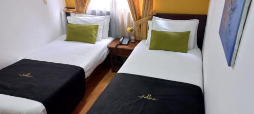 Double Room image 1