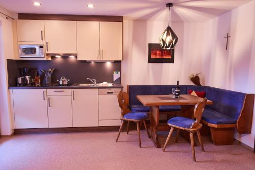 Kitchen, Landhaus Ennemoser in Dorf