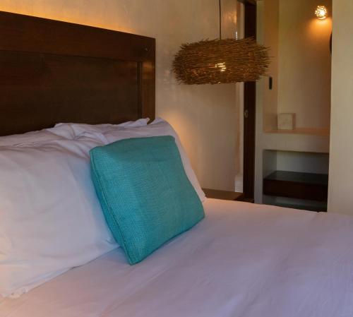 392343695 Puerta del Cielo Hotel Origen