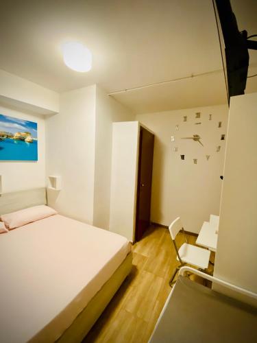 Petite room in Noicattaro