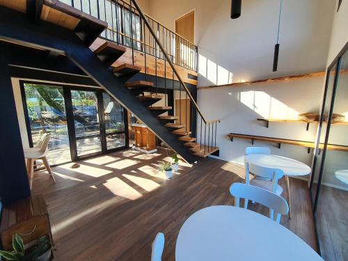 바/라운지, Hygge Haus in 비야 라 앙고스투라