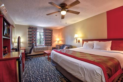 Ramada by Wyndham Oklahoma City Airport North - image 11