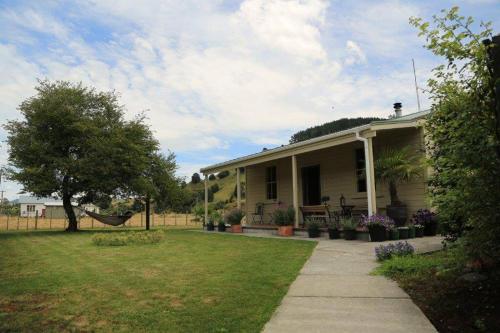 Blackfern cottage in Ongarue