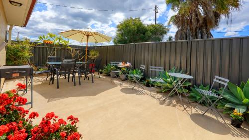 شرفة/ تراس, Castlereagh Lodge Motel in Coonamble