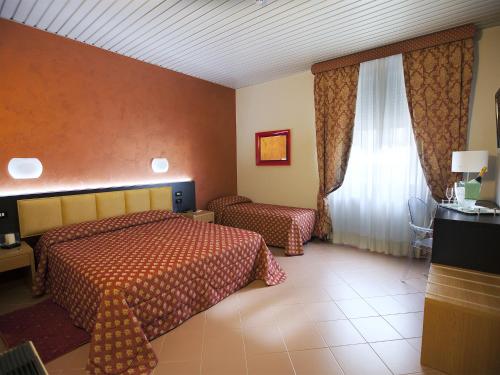 Triple Room image 6