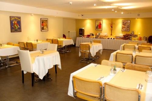 Restaurant, Hotel du Marche in Lausanne