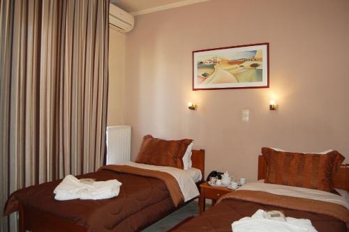 2 twin beds